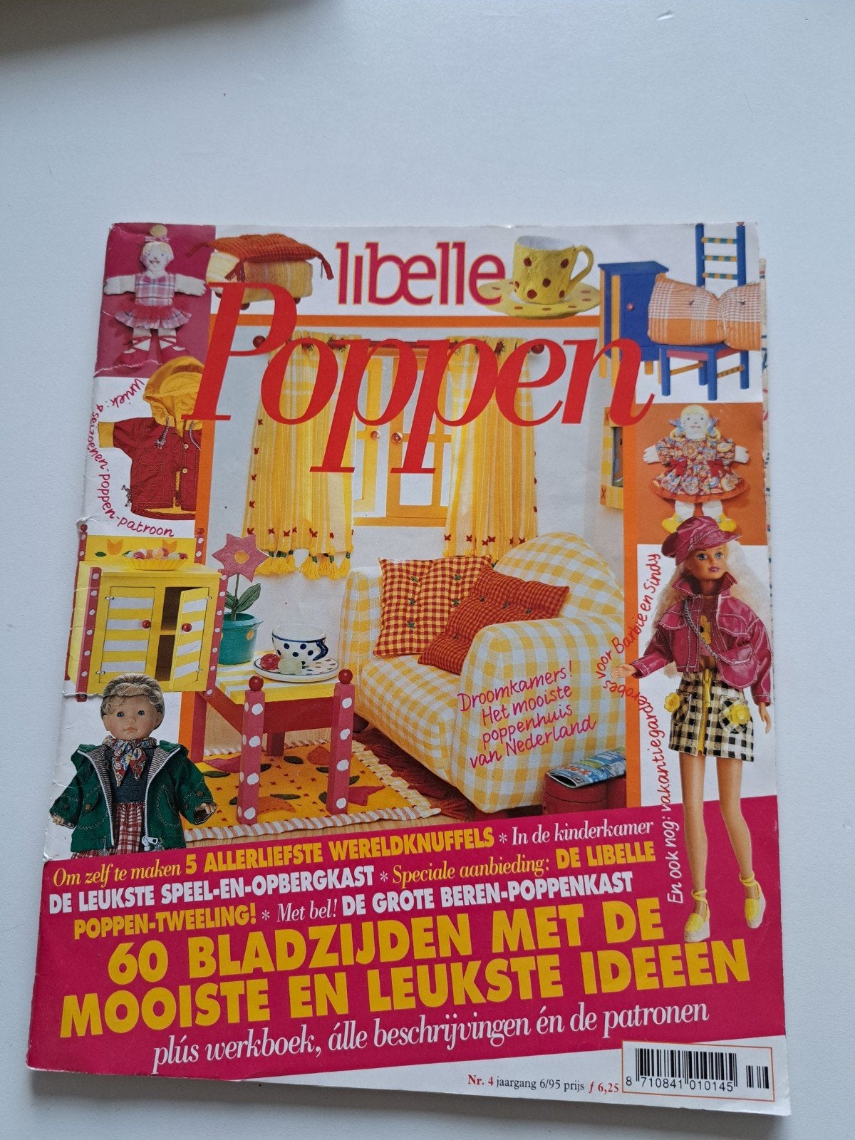 Libelle poppenmagazine, 60 blz patronen, Barbie, tweelingpop, Boeken, Ophalen of Verzenden, Zo goed als nieuw, Damesbladen