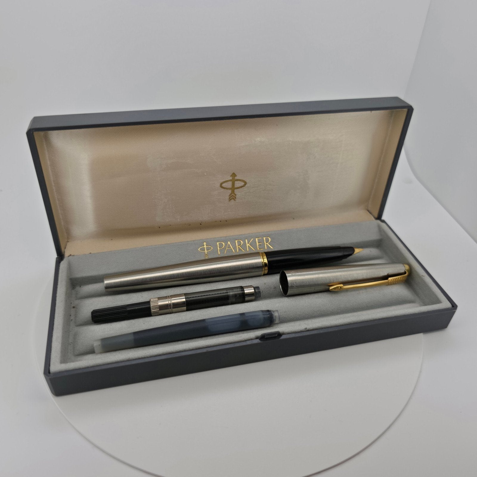 Vintage Parker 45 Flighter Vulpen - RVS/Goud Trim, Verzamelen, Parker, Met doosje, Ophalen of Verzenden, Zo goed als nieuw