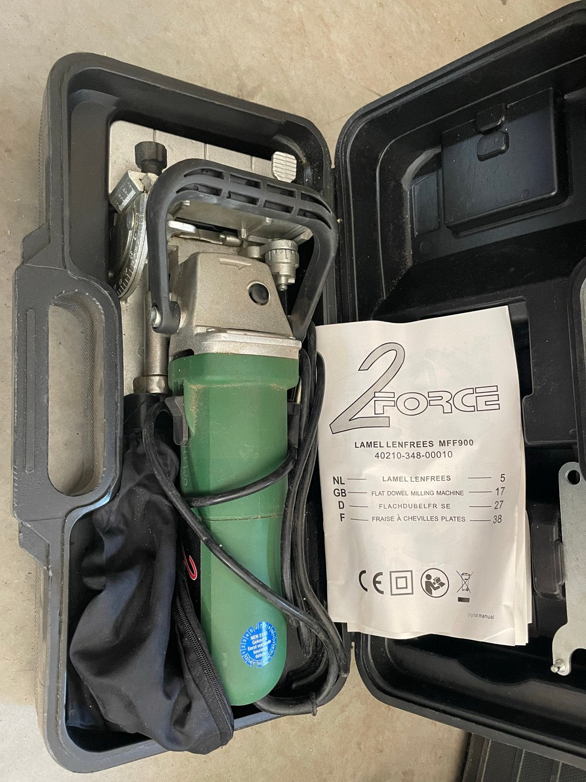 2Force Lamellenfrees MFF900 - Zo goed als nieuw, Doe-het-zelf en Verbouw, Gereedschap | Freesmachines, Ophalen, Zo goed als nieuw