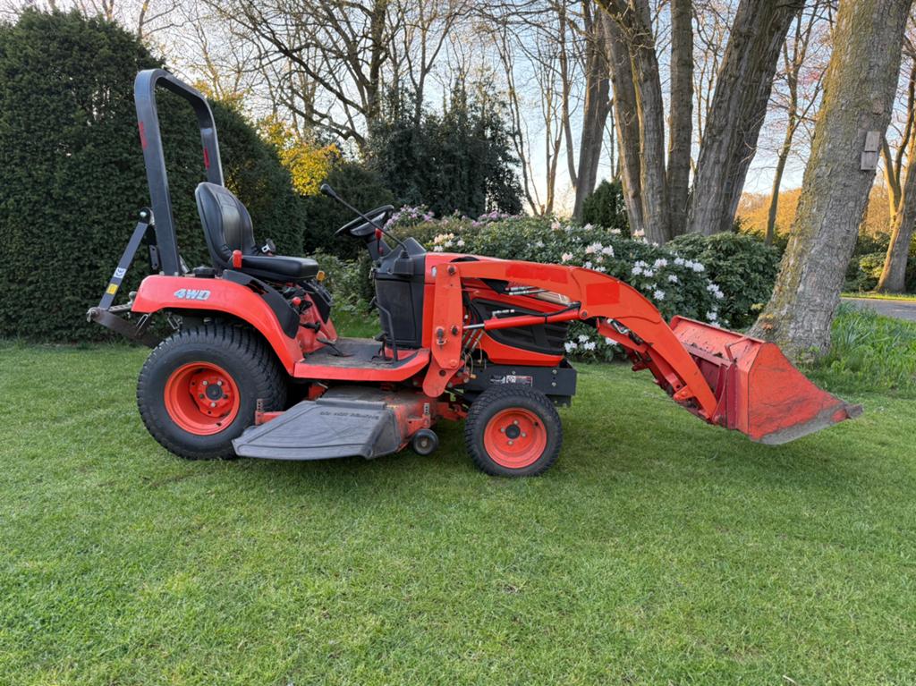 Kubota bx2660 met maaidek en voorlader, Ophalen, Gebruikt