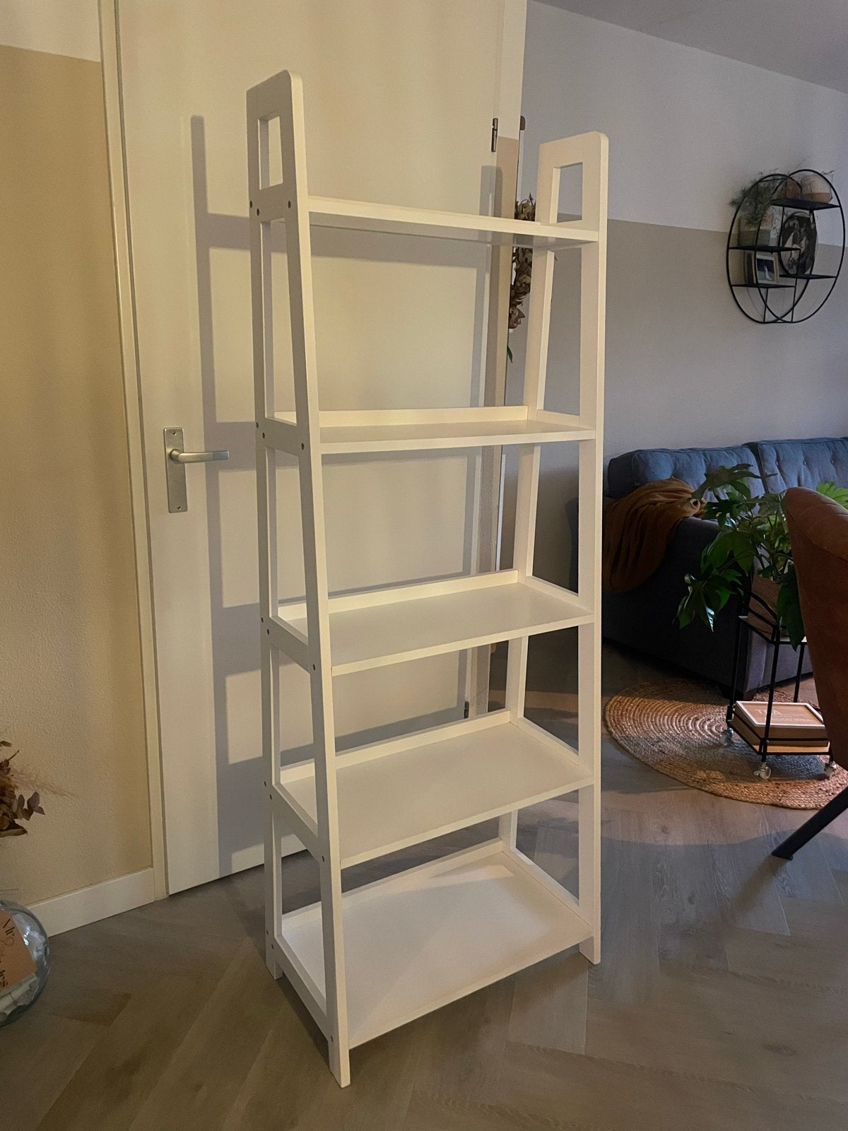Witte Boekenkast met 5 Planken - Modern en Functioneel, Ophalen, Met plank(en), 50 tot 100 cm, Zo goed als nieuw