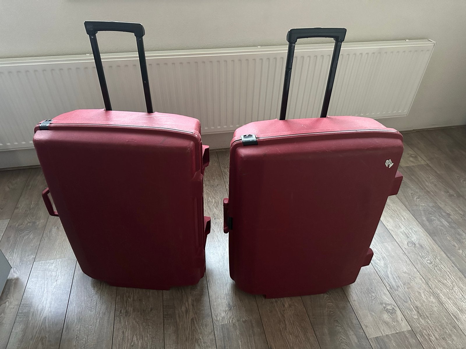 Set van 2 Samsonite harde koffers met wieltjes en handgreep, Ophalen, Wieltjes, Gebruikt, 20 tot 30 cm