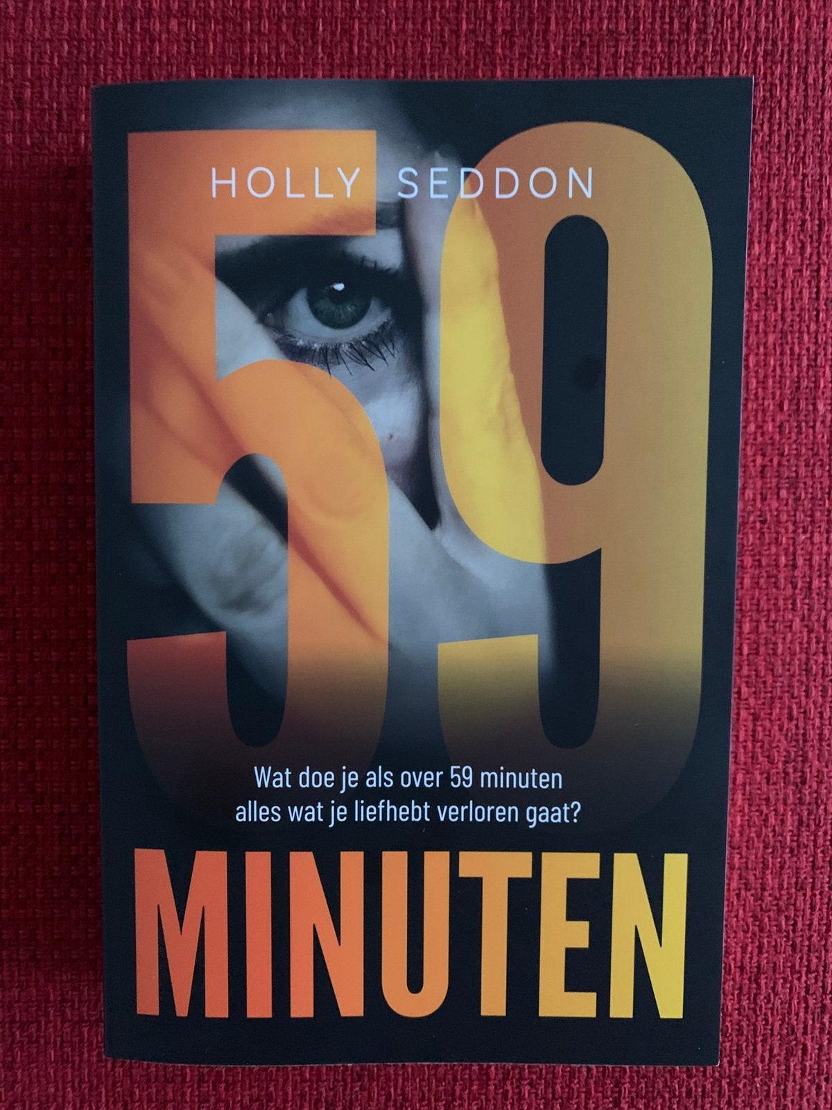 Holly Seddon / 59 Minuten, Ophalen, Zo goed als nieuw