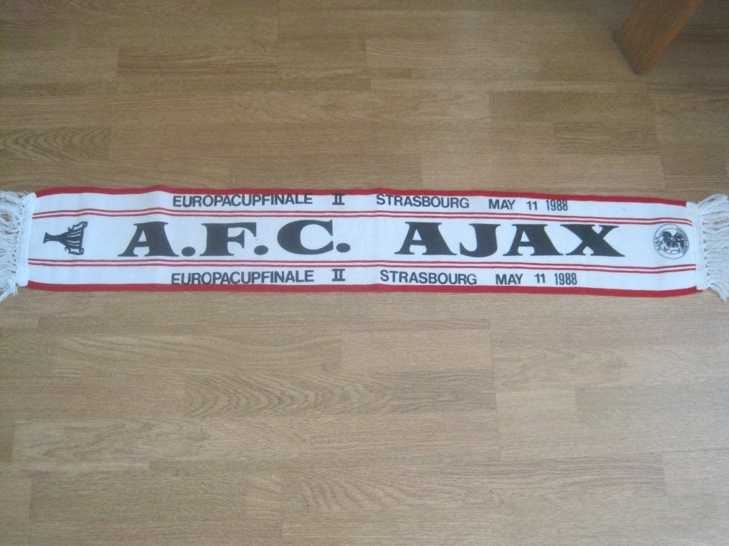 ajax finale sjaal 1988 in strasbourg europa cup twee, Ophalen of Verzenden, Zo goed als nieuw, Ajax, Vaantje of Sjaal