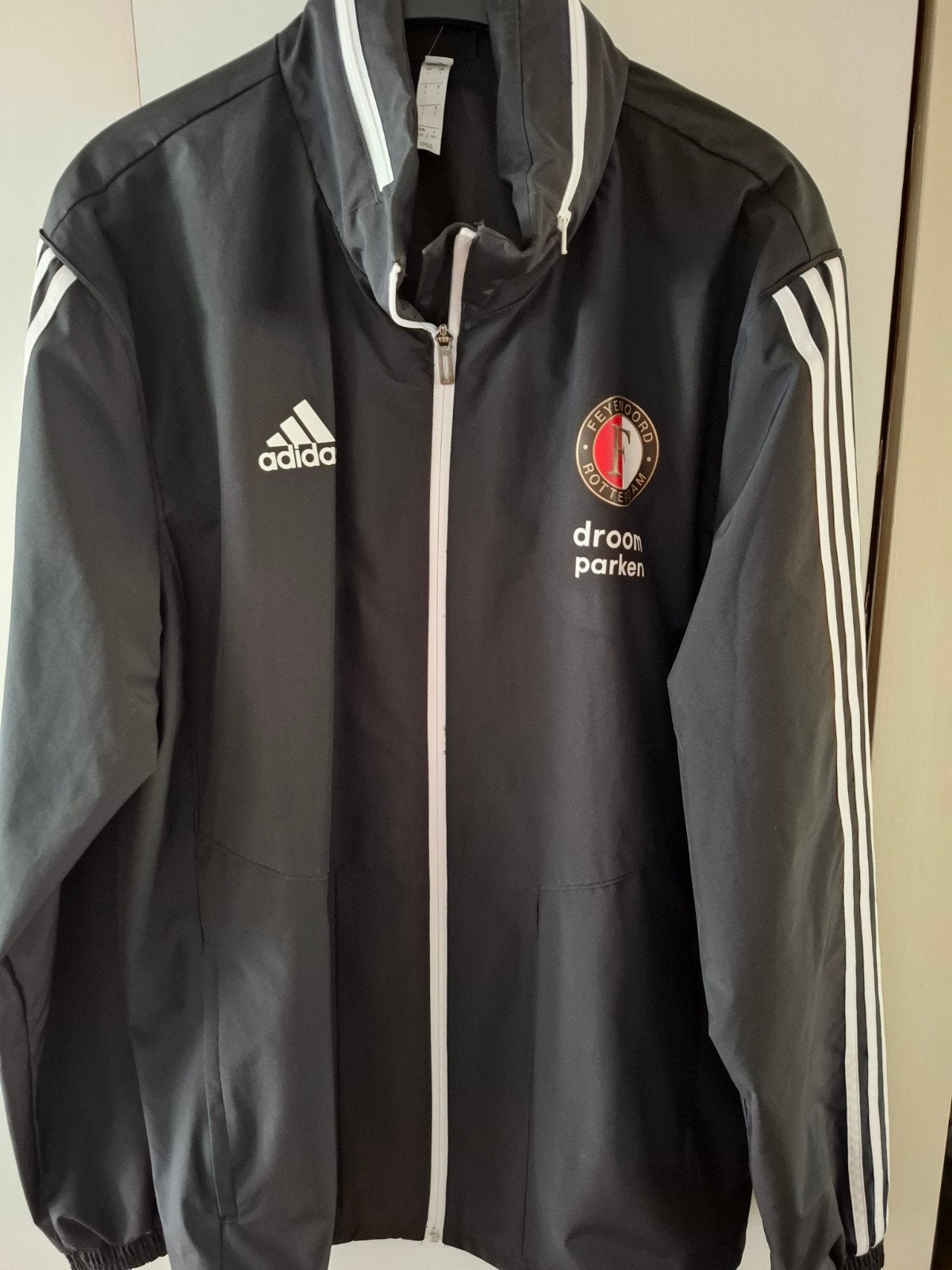 Adidas rain jacket, Ophalen of Verzenden, Zo goed als nieuw, Feyenoord, Overige typen