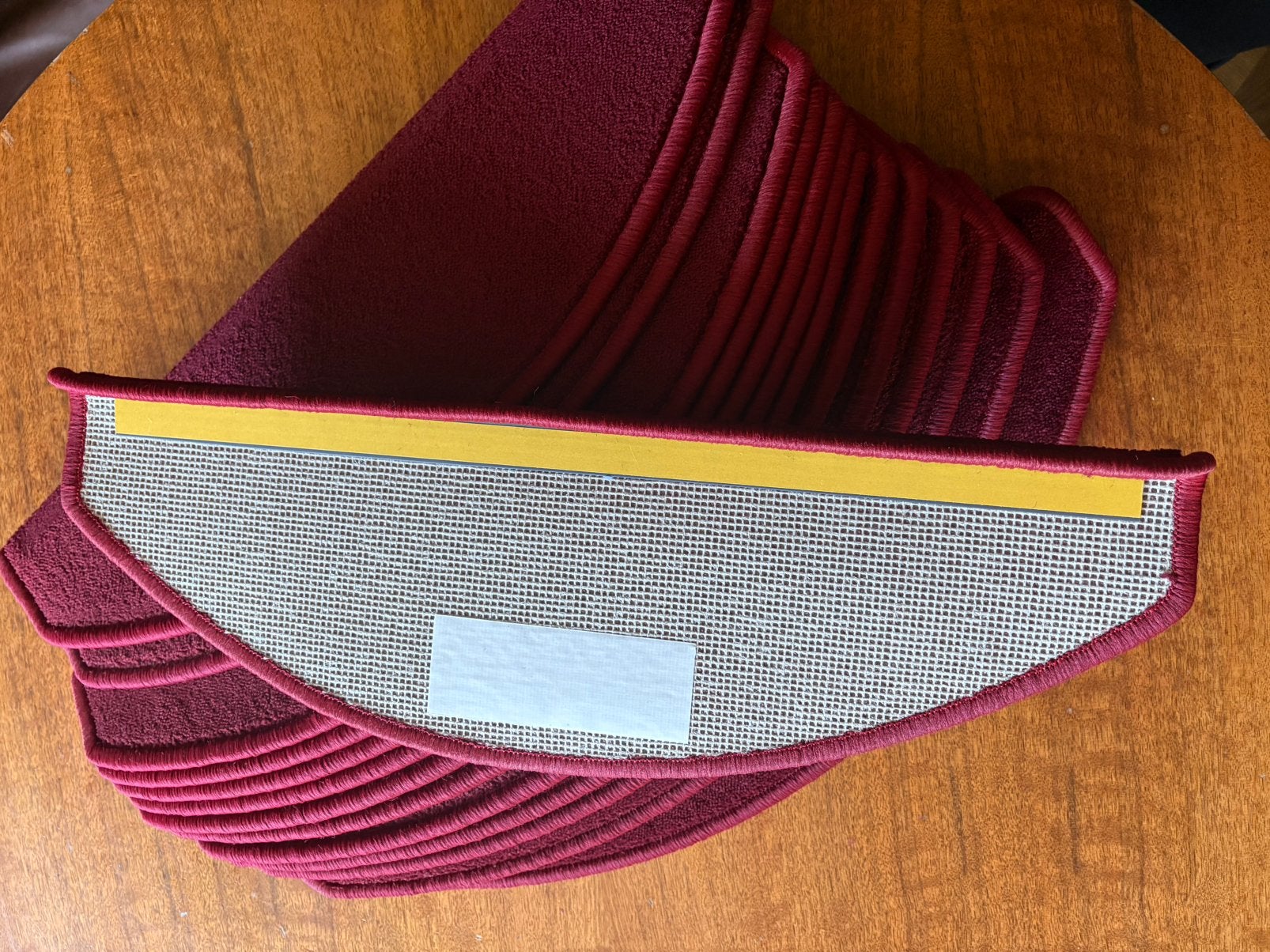14 Trapmatten halve maantjes softstep bordeaux, Minder dan 50 cm, 50 tot 100 cm, Nieuw, Ophalen of Verzenden