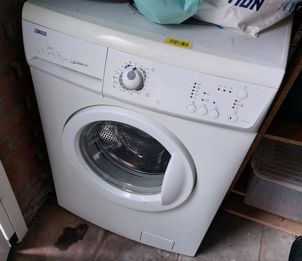 Wasmachine waarschijnlijk defect *** GRATIS ***, Ophalen, 1200 tot 1600 toeren, 85 tot 90 cm