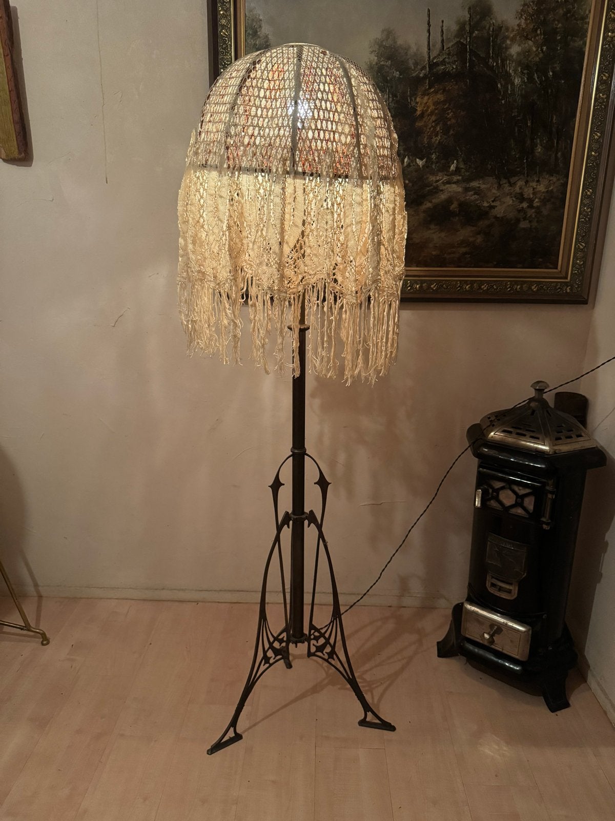 Antieke staande lamp met gehaakte kap, Ophalen