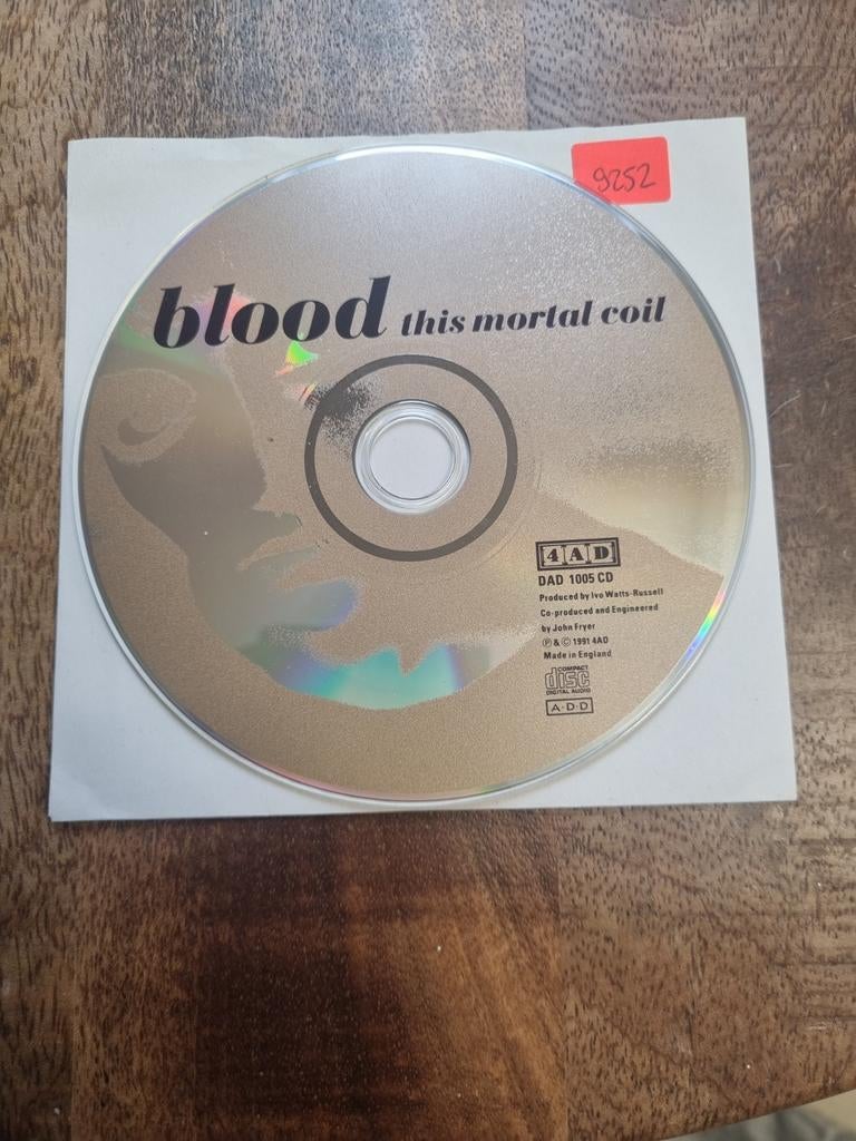 Cd This Mortal Coil – Blood

Alleen cd nr575, Cd's en Dvd's, Ophalen of Verzenden, Zo goed als nieuw, Poprock