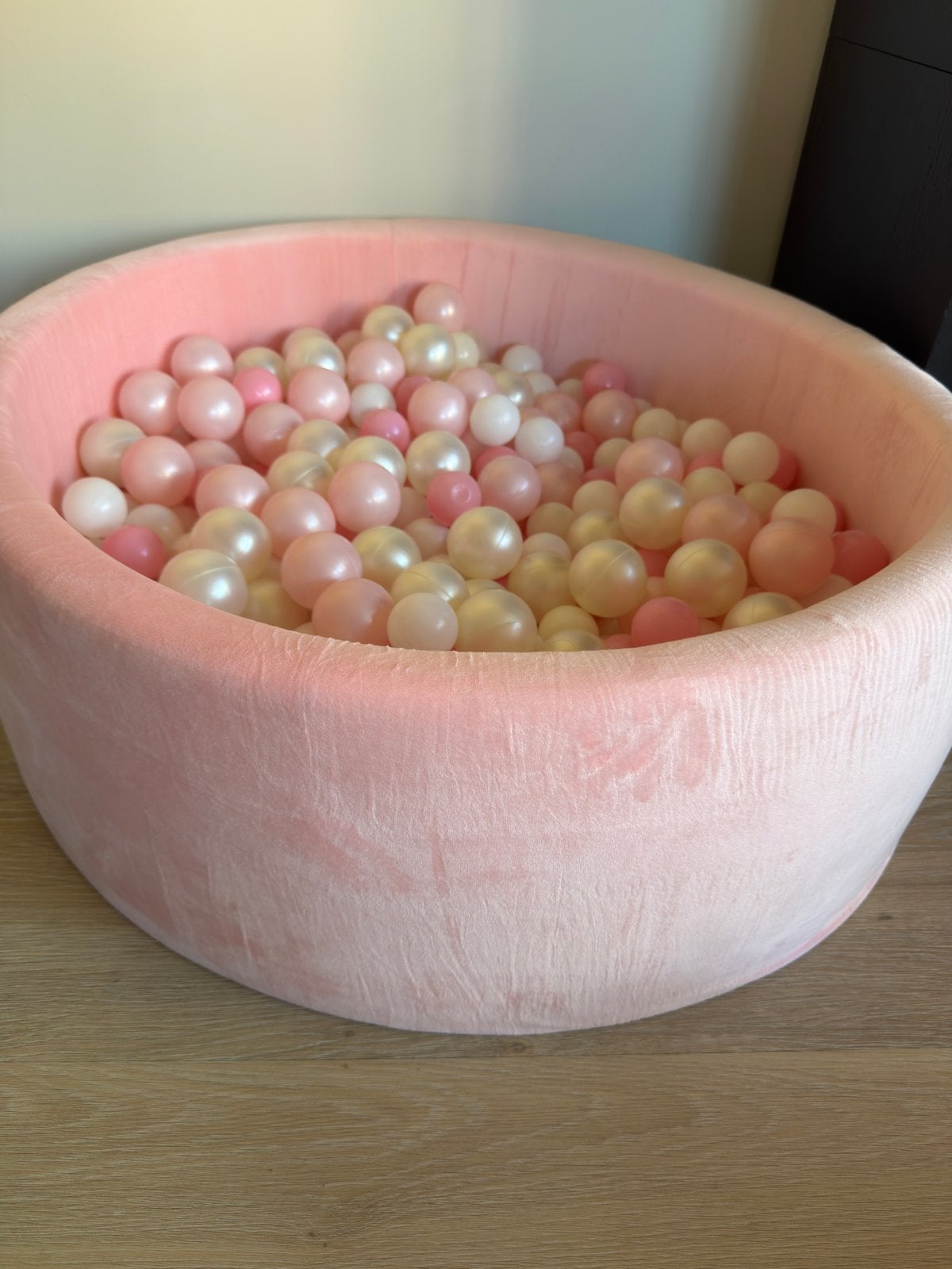 Roze ballenbak met parelmoer ballen, Ophalen, Gebruikt, Jongen of Meisje