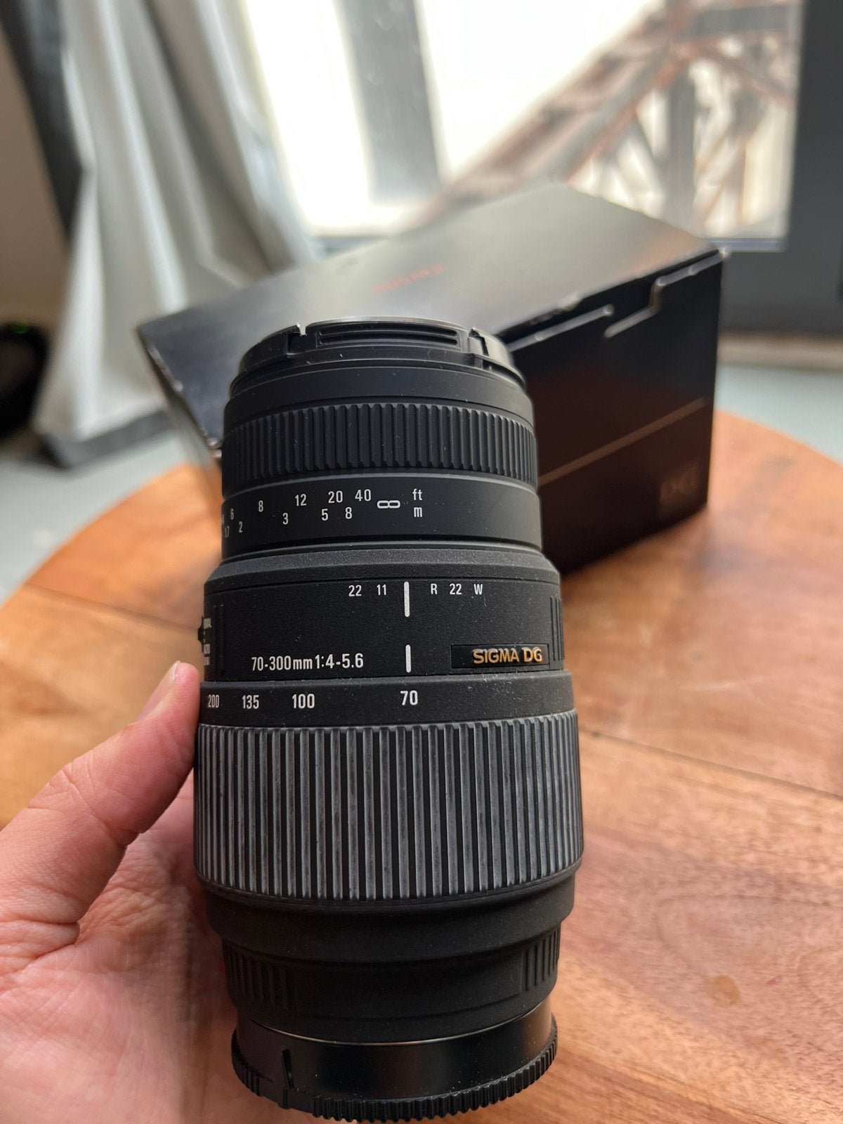 Sigma 70-300mm F4-5.6 DG Macro telelens - compleet in doos, Ophalen, Zo goed als nieuw, Telelens