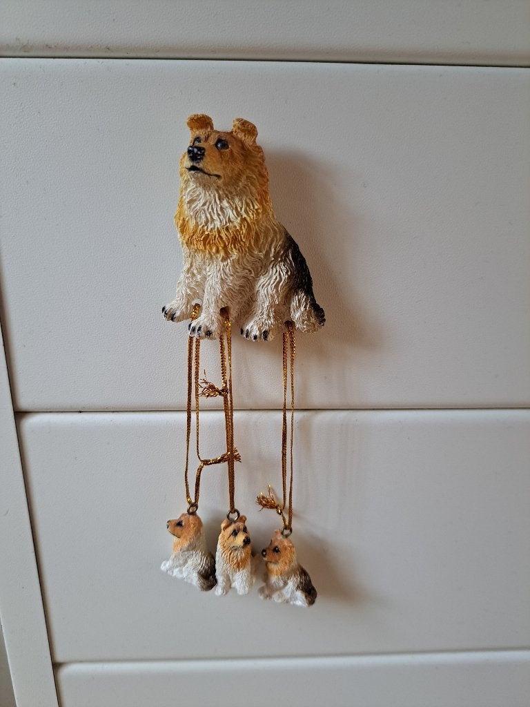 Collie Met Puppies, koelkastmagneet Kunsthars 4.5x2x14cm, Ophalen of Verzenden, Gebruikt, Dier