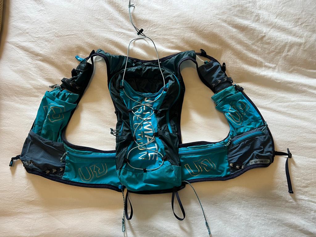 ULTIMATE DIRECTION MOUNTAIN VEST 4.0 SIGNATURE BLUE 19 M, Ophalen of Verzenden, Gebruikt, Hardlopen