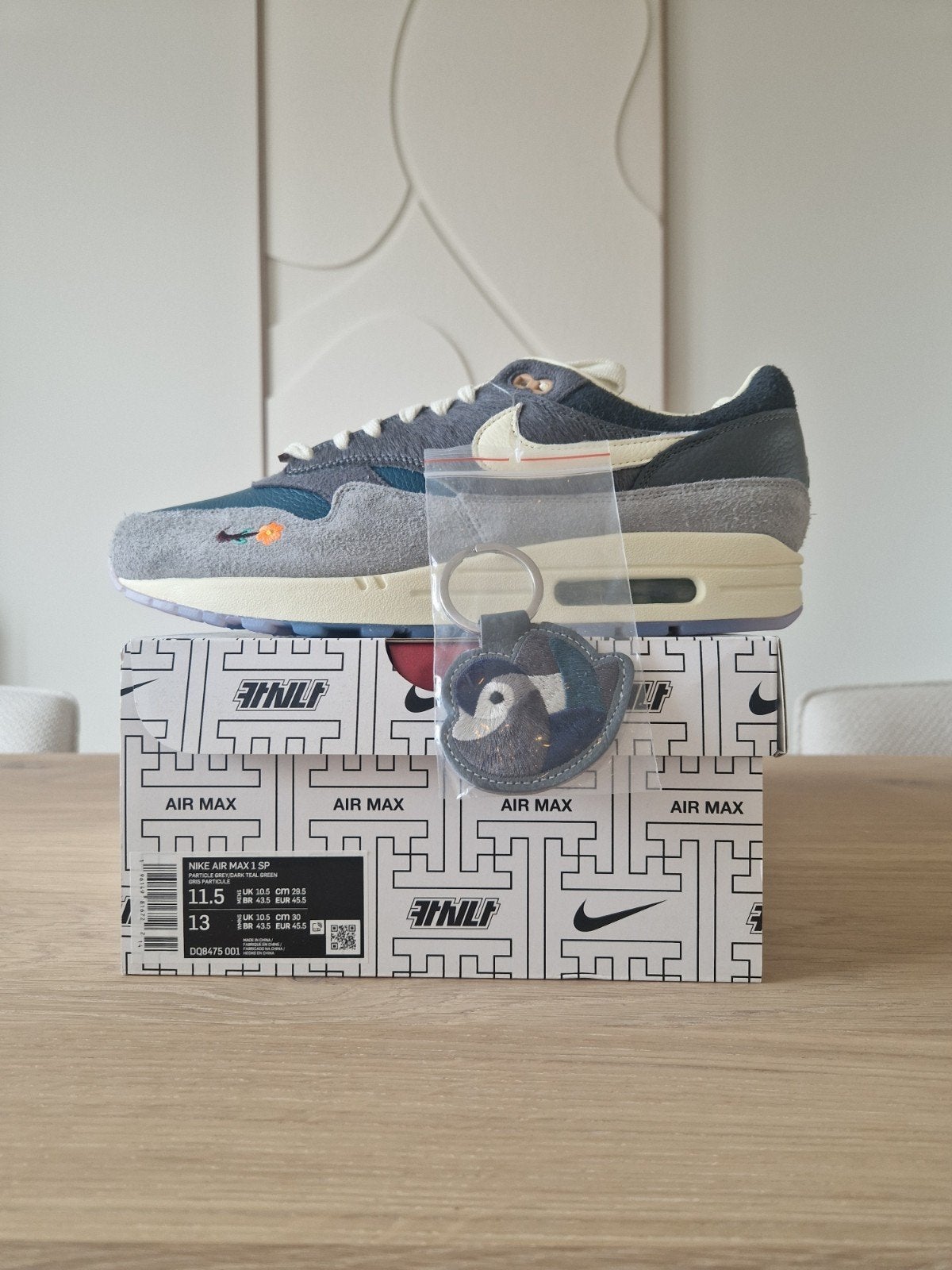Nike Air Max 1 x Kasina Grey | 45,5, Kleding | Heren, Schoenen, Overige kleuren, Nike Air Max 1, Nieuw, Ophalen of Verzenden