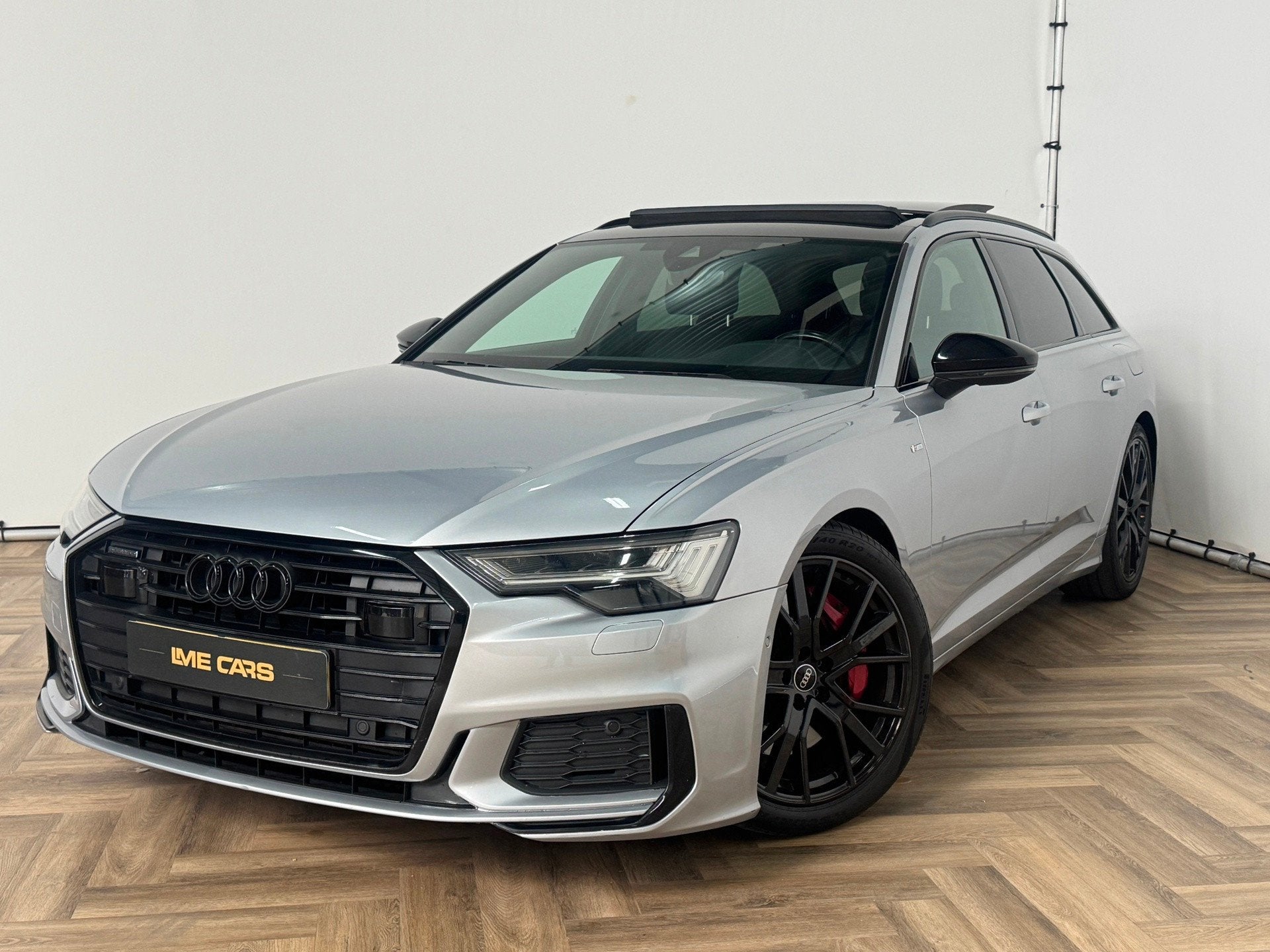 Audi A6 Avant 55 TFSI e quattro Competition|PANO|B&O|STOELVE, Auto's, Automaat, 14 kWh, Gebruikt, 4 cilinders