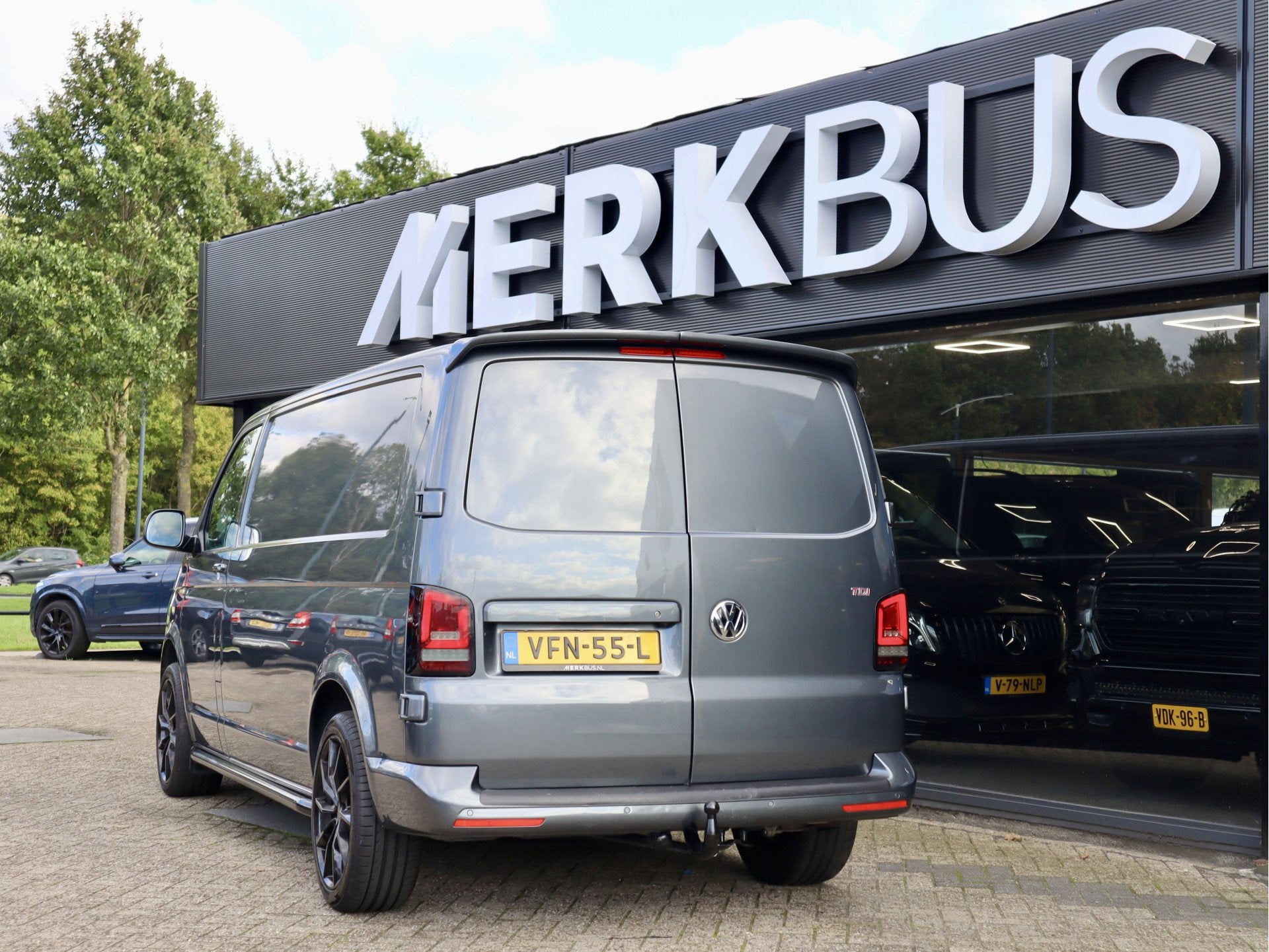 Volkswagen Transporter 2.0 TDI DSG LANG ENKELE CABINE, Euro 6, 4 cilinders, Volkswagen, Leder