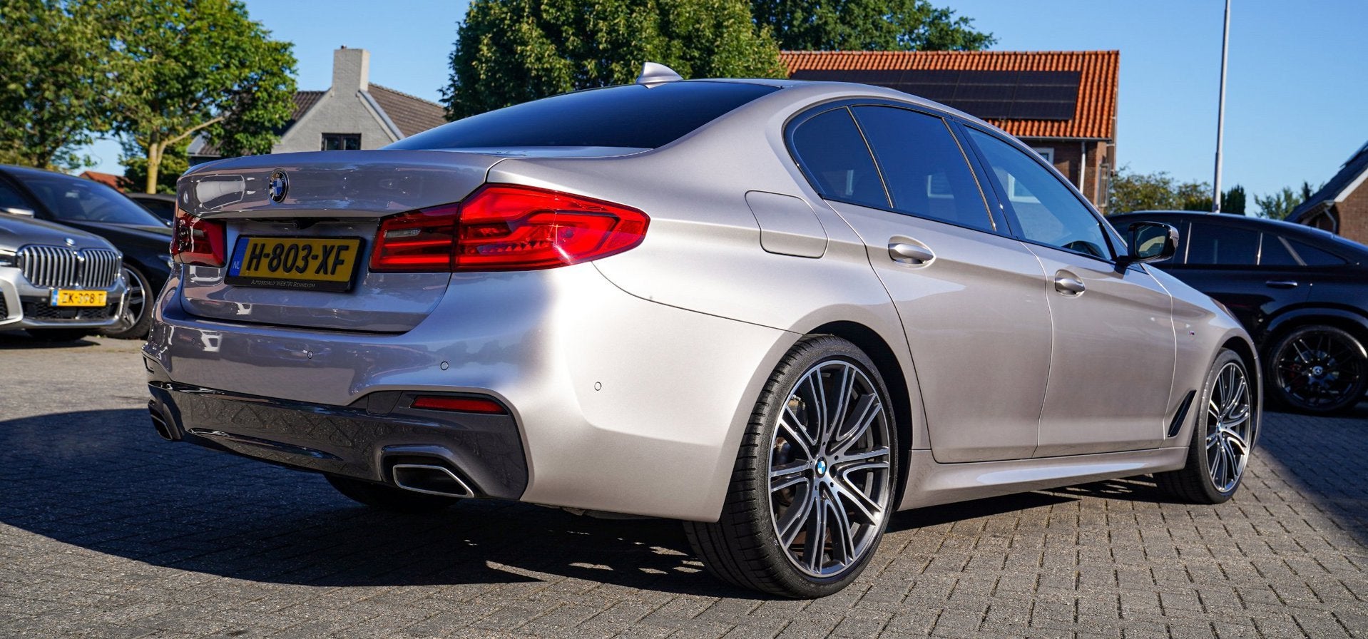BMW 5-serie 520i High Executive Edition | Schuifdak | Adapti, Automaat, 1998 cc, Achterwielaandrijving, Gebruikt