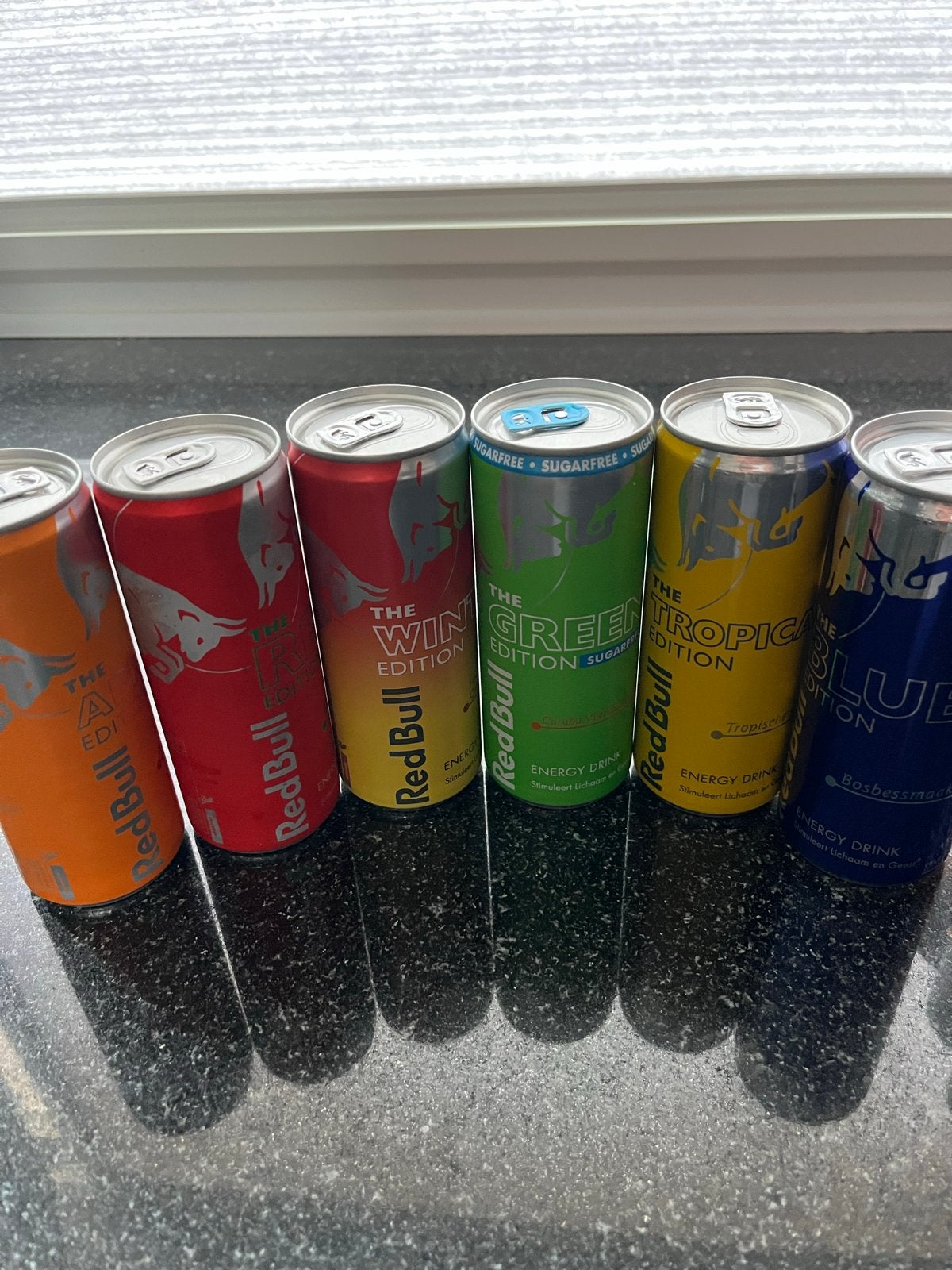 6 blikjes redbull verschillende smaken, Ophalen
