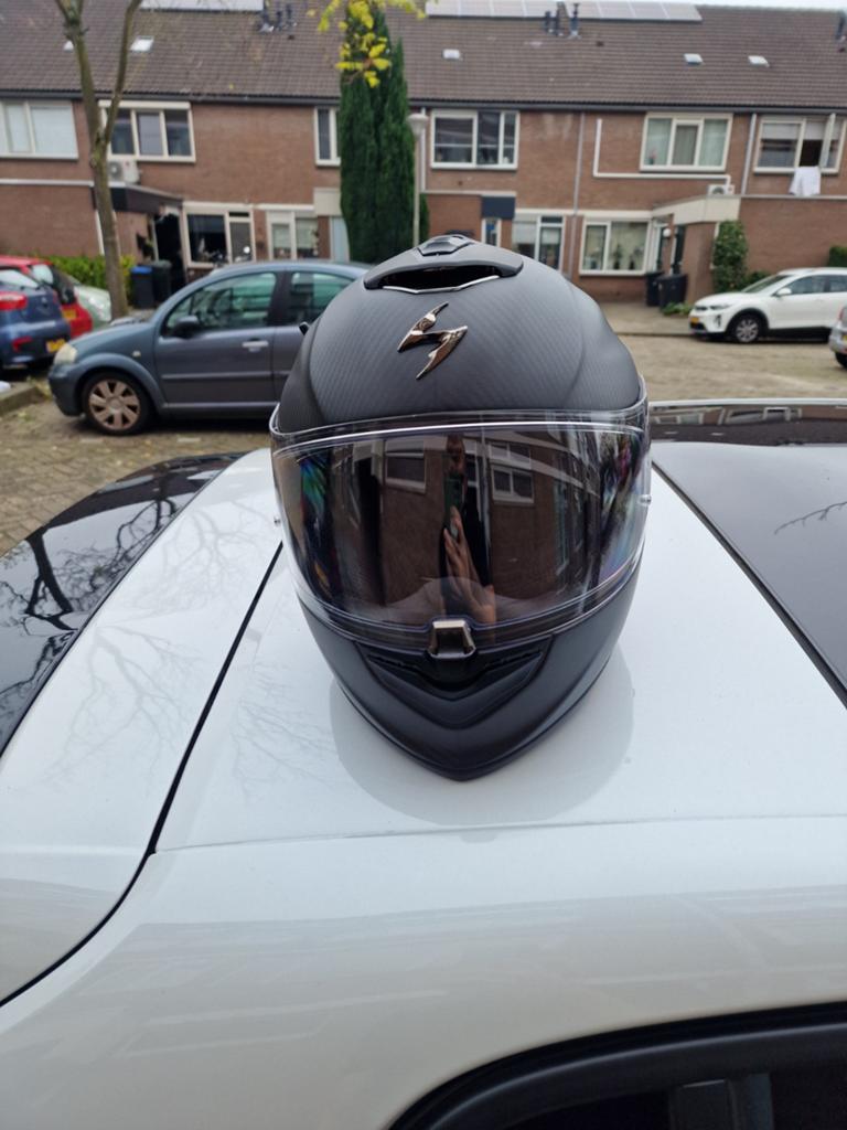 Scorpion EXO-1400 CARBON AIR, maat L, Integraalhelm, L, Tweedehands, Ophalen