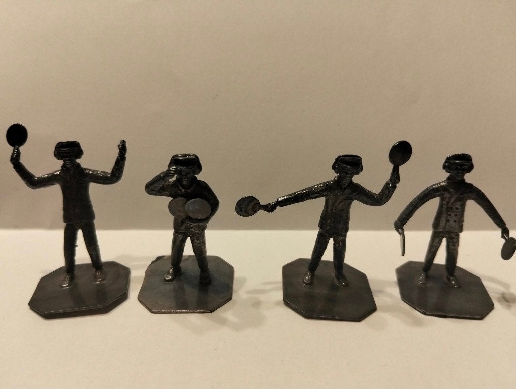 Zilveren miniatuur Schiphol marshallers, Ophalen of Verzenden, Overige typen