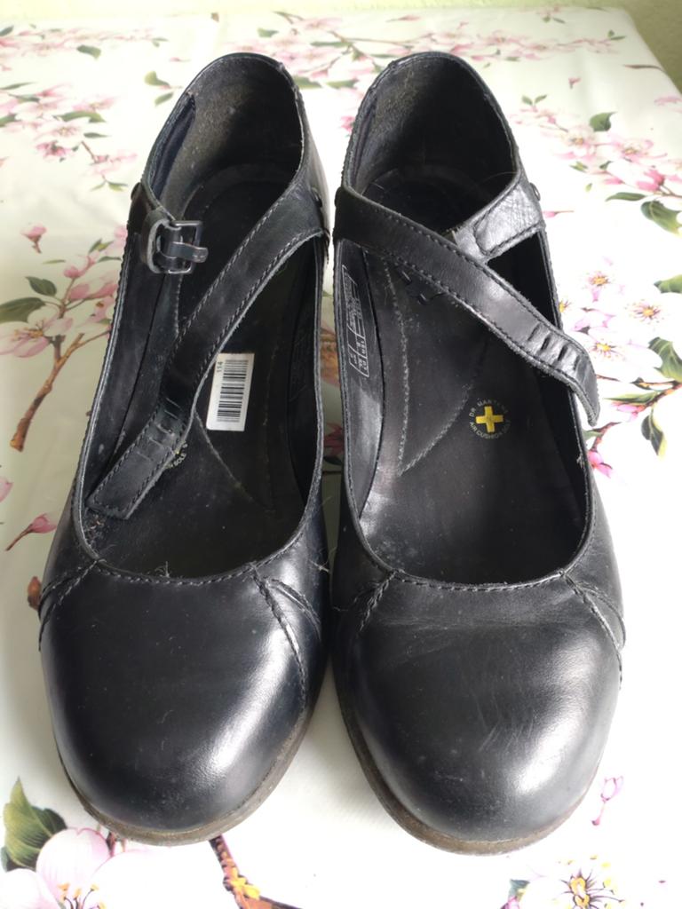 Dr Martens zwarte pumps maat 6/39, Kleding | Dames, Schoenen, Ophalen of Verzenden, Gedragen, Zwart