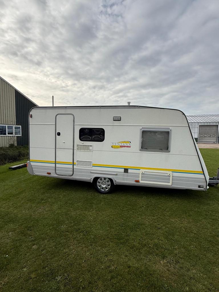 Bürstner Ventana Avantgarde caravan (1998) + voortent, Dwarsbed, Treinzit, 750 - 1000 kg, Particulier