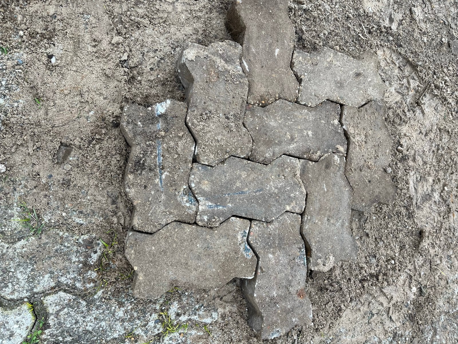 Gebruikte betonnen klinkers grote partij, Tuin en Terras, Gebruikt, Klinkers, Ophalen of Verzenden, 10 m² of meer