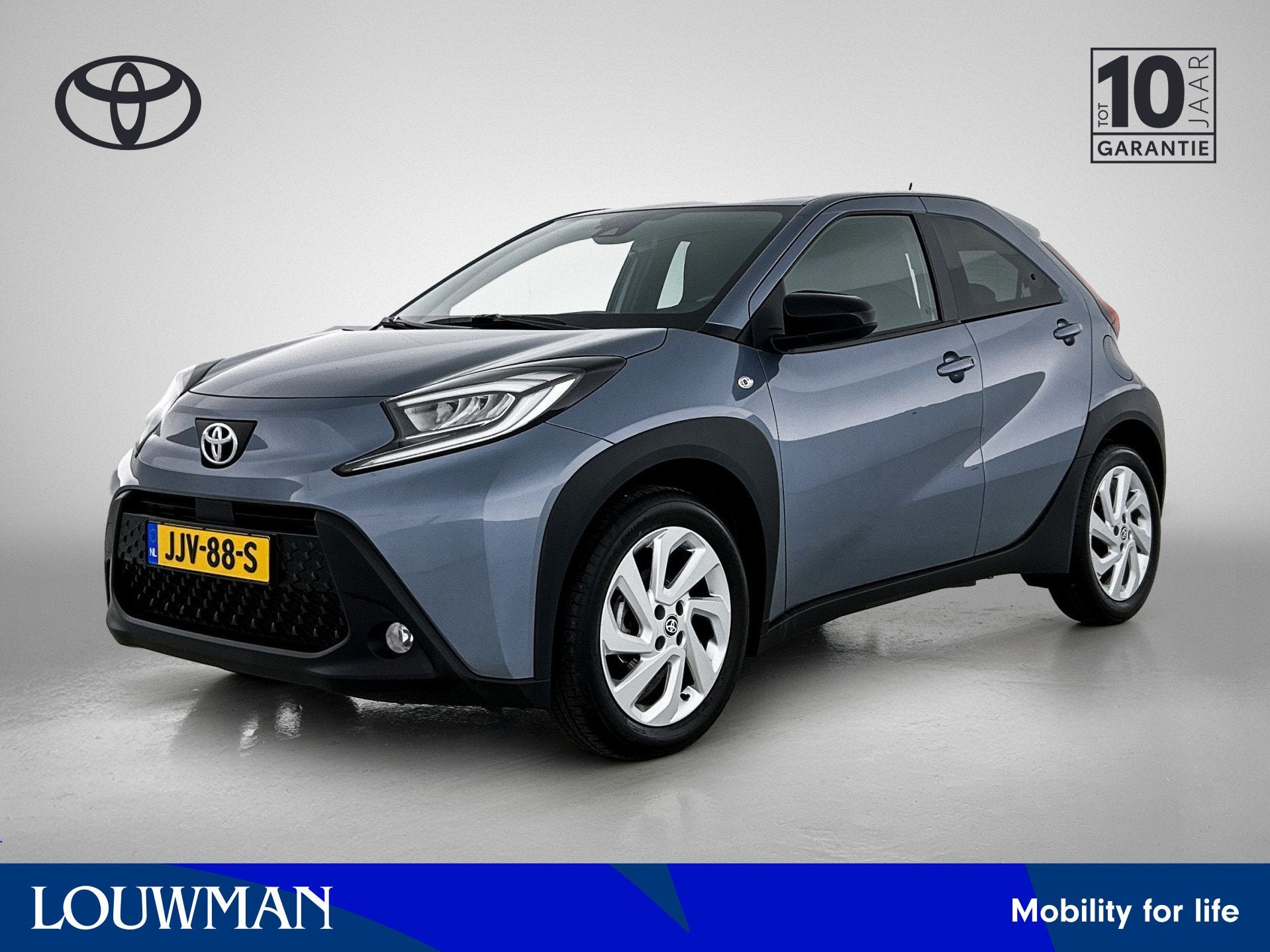 Toyota Aygo X 1.0 VVT-i Automaat First | Stoelverwarming | L, Auto's, Toyota, Stof, Gebruikt, Euro 6, 4 stoelen
