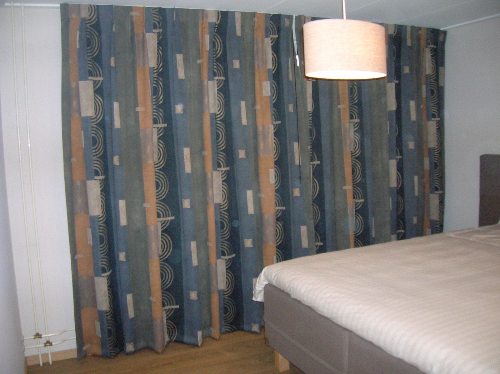 Verduisteringsgordijnen., Ophalen, 320 cm, Gebruikt, Verduisterend