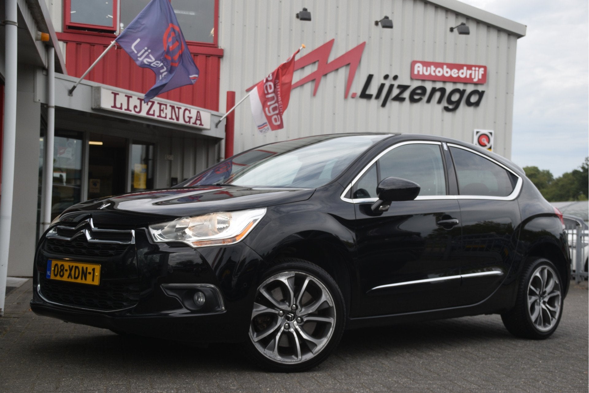 Citroën DS4 1.6 THP Sport Chic 200PK Navi | Clima | Bi-colo, Auto's, Voorwielaandrijving, Stoelverwarming, Zwart, 4 cilinders