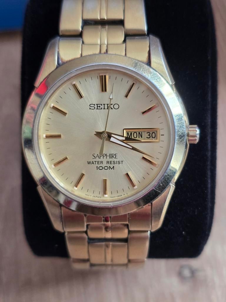 ​Prachtige Seiko Quartz Sapphire – 100M Waterdicht – Dag/Dat, Ophalen of Verzenden, Zo goed als nieuw, Staal, Seiko