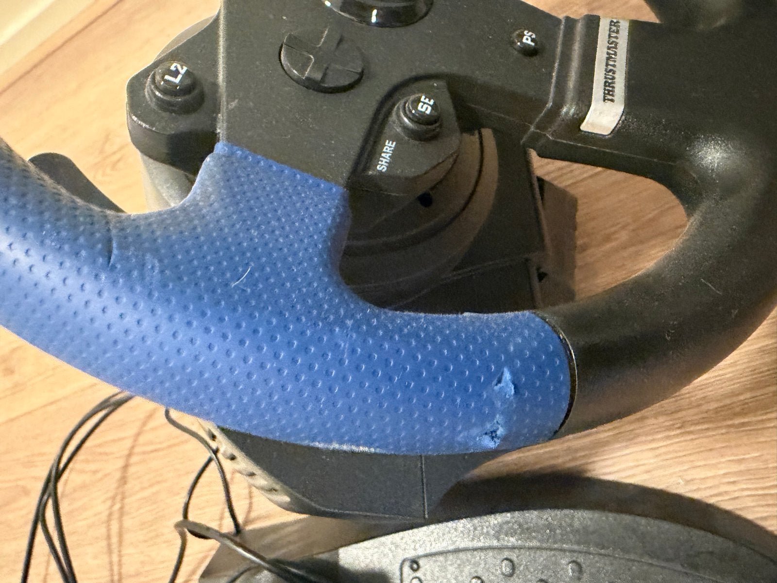 Playseat Challenge en Thrustmaster T150 racestuur en pedalen, Racestuur, Gebruikt, PlayStation, Thrustmaster