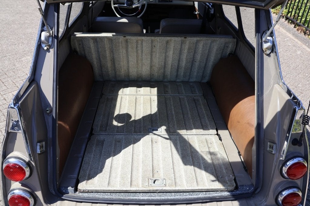 1964 Saab 95 station Bullnose, foto 12