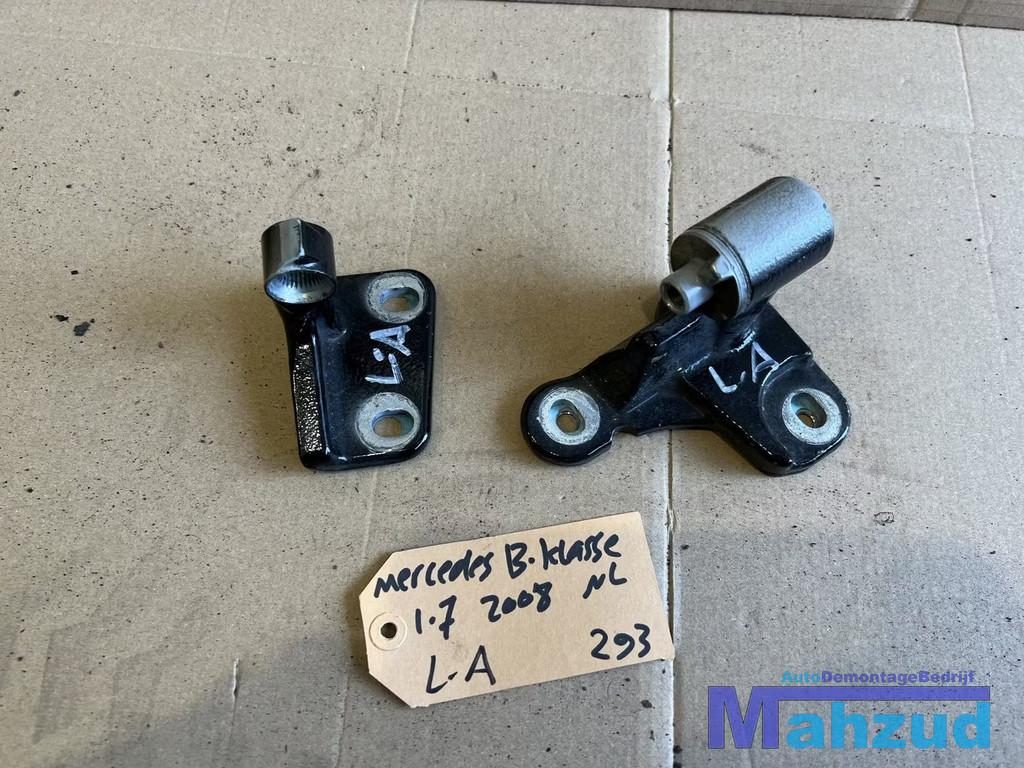MERCEDES B-klasse W245 Links achter deur scharnier 2005-2011, Auto-onderdelen, Gebruikt, Mercedes-Benz AG, Mercedes-Benz, Ophalen of Verzenden