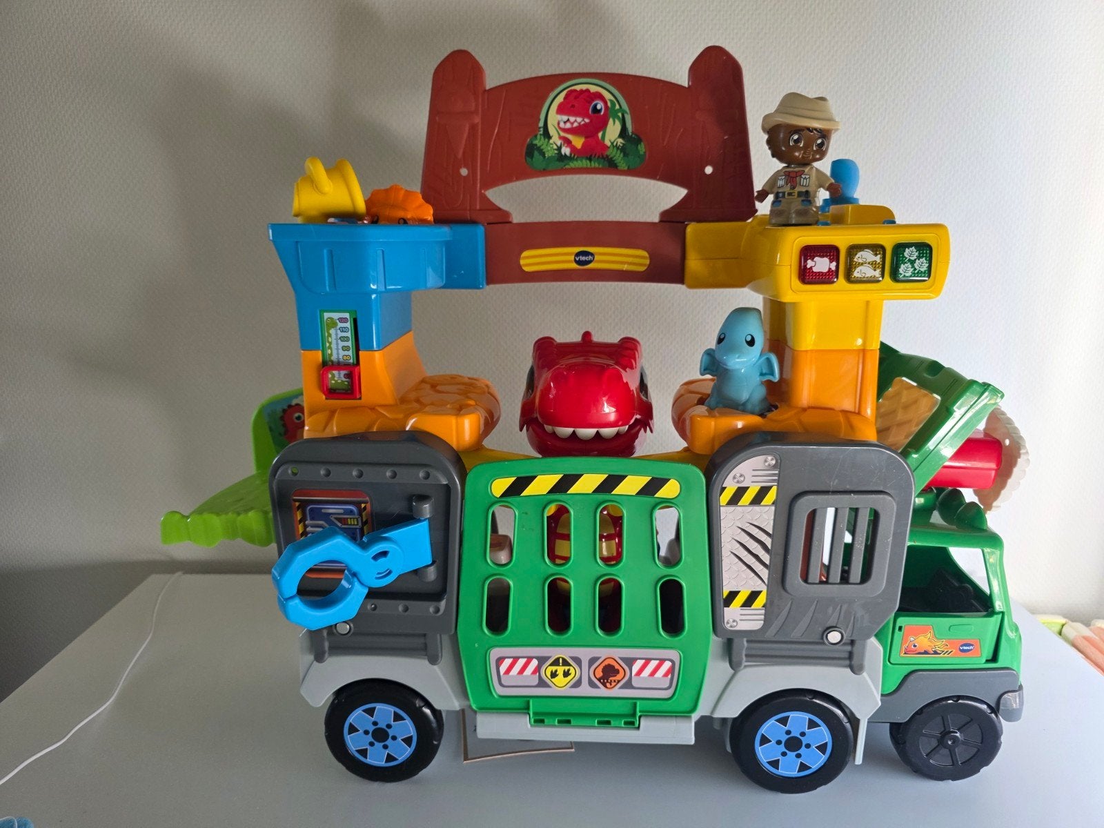 VTech Dino Park compleet met geluid en figuren, Ophalen, Zo goed als nieuw, 2 tot 4 jaar