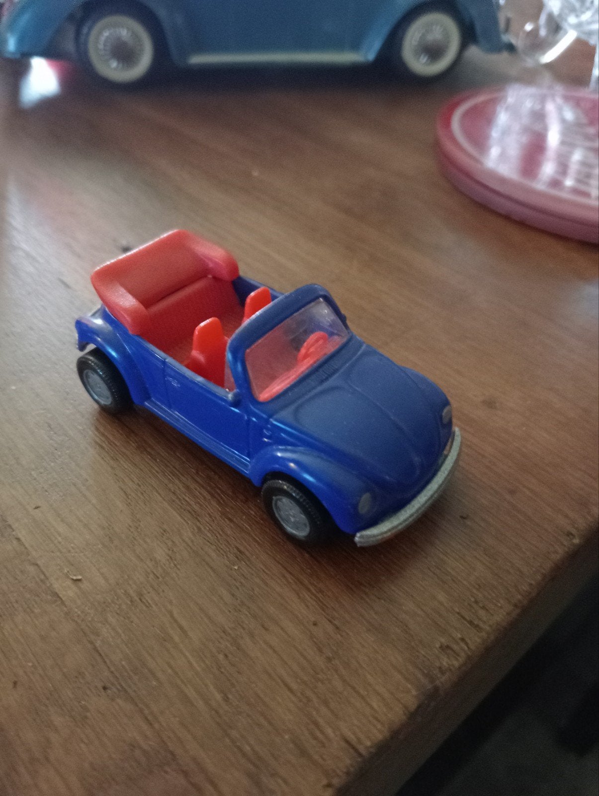 Volkswagen Kever cabrio, Kinderen en Baby's, Speelgoed | Speelgoedvoertuigen, Ophalen of Verzenden, Gebruikt