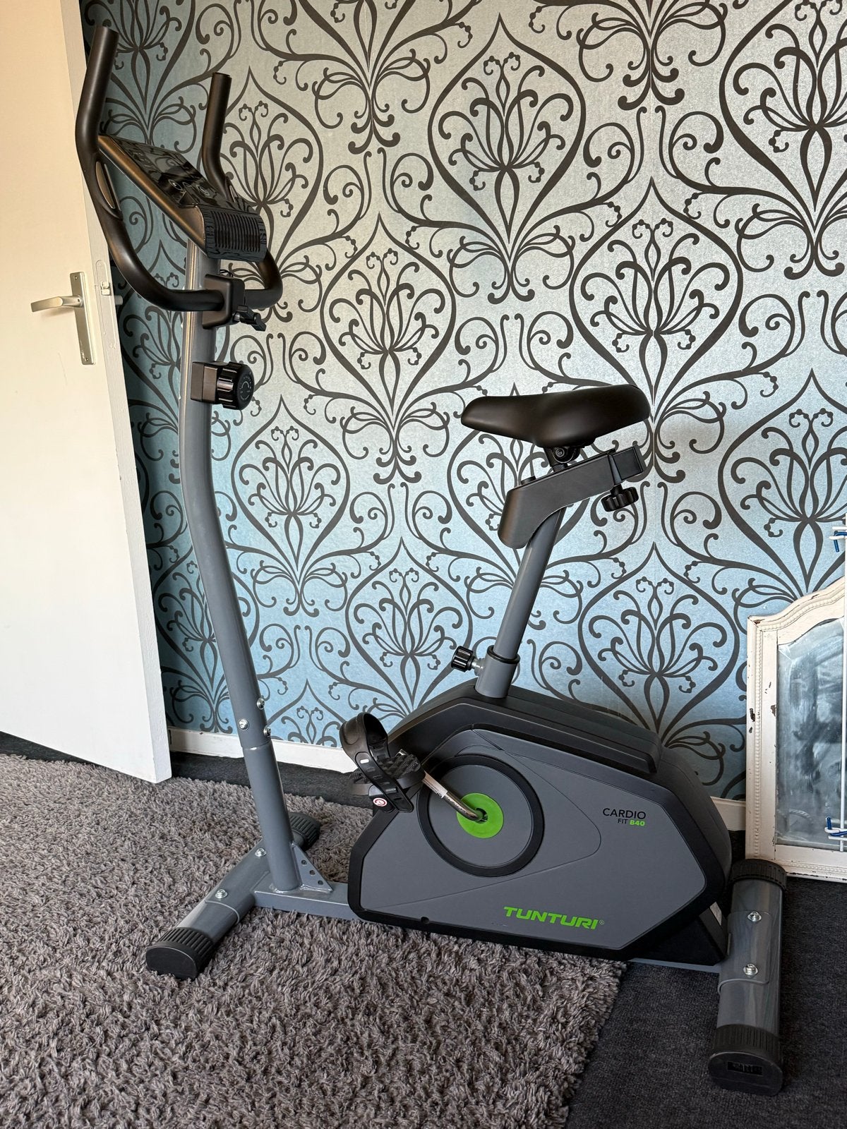 Tunturi Cardio Fit B30 Hometrainer- Zo goed als nieuw, Sport en Fitness, Ophalen, Zo goed als nieuw, Metaal, Benen