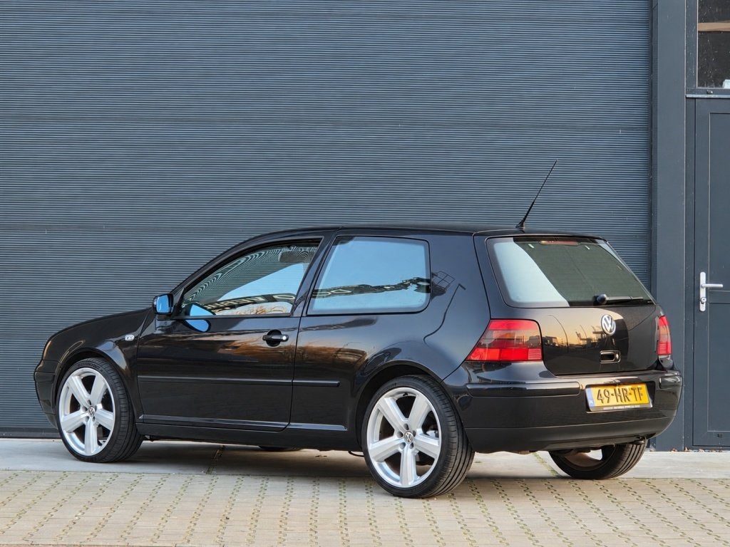 Volkswagen Golf UNIEK 2.3 V5 GTI NAP Bomvol optie's, Auto's, Voorwielaandrijving, Gebruikt, Zwart, Bedrijf