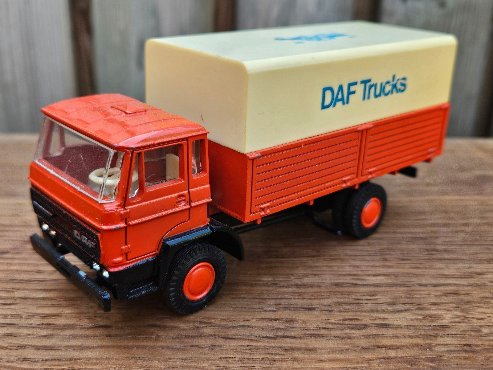 Lioncar DAF 2100 2300 50 jaar jubileum 1928-1978 1:50, Ophalen of Verzenden, Zo goed als nieuw, Bus of Vrachtwagen, Lion Toys