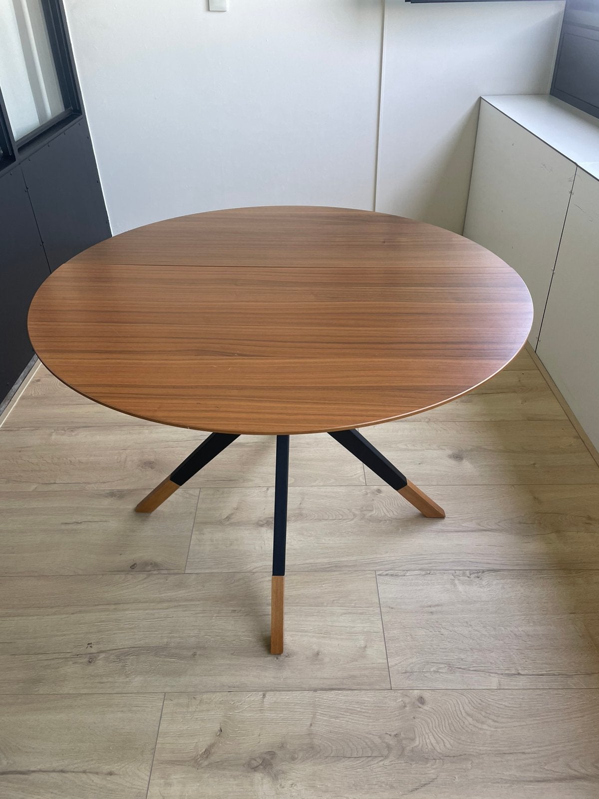 BILLUND vingtage design tafel rond, Ophalen, Zo goed als nieuw, Rond, 100 tot 150 cm