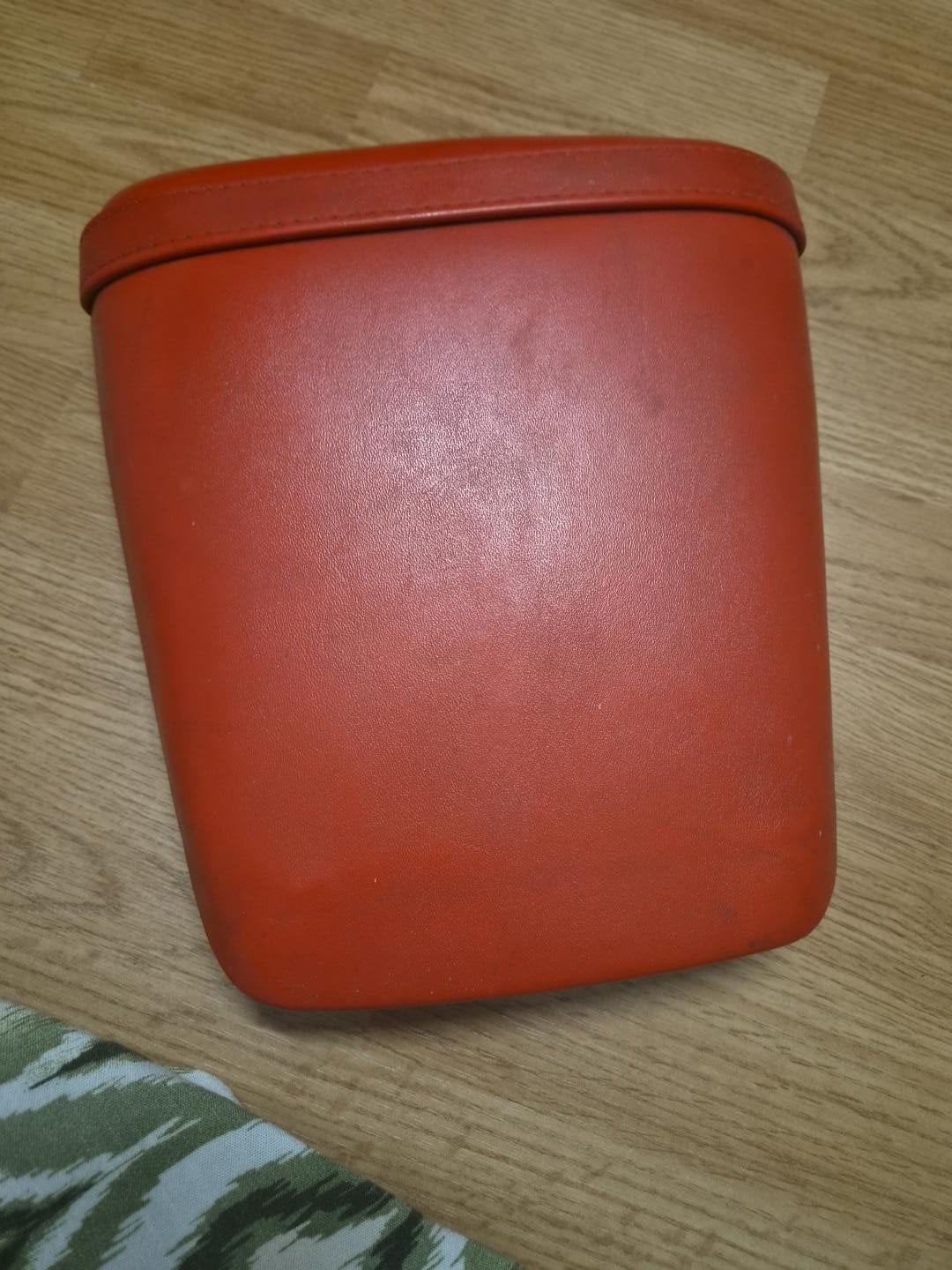 Honda VFR400R NC30 Achterzadel - Origineel Rood, Motoren, Ophalen of Verzenden, Gebruikt