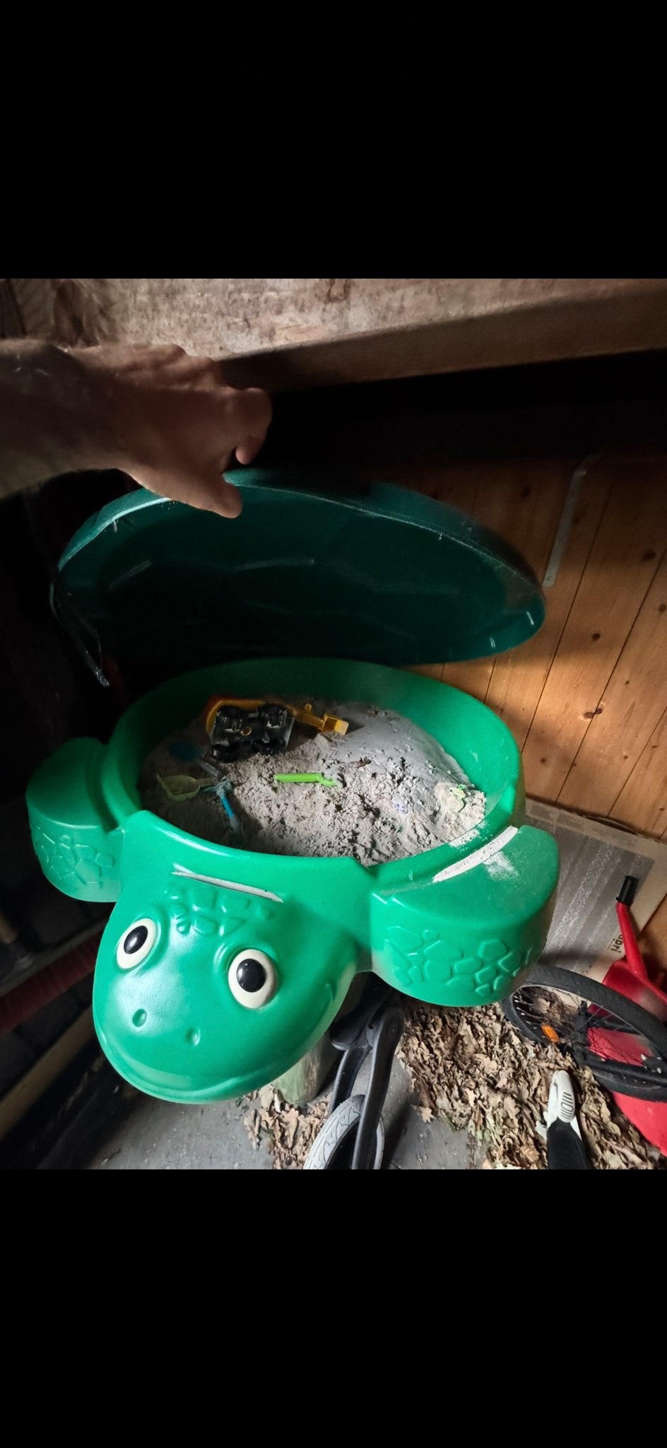 Schildpad zandbak met zand en deksel, Kinderen en Baby's, Ophalen, Gebruikt