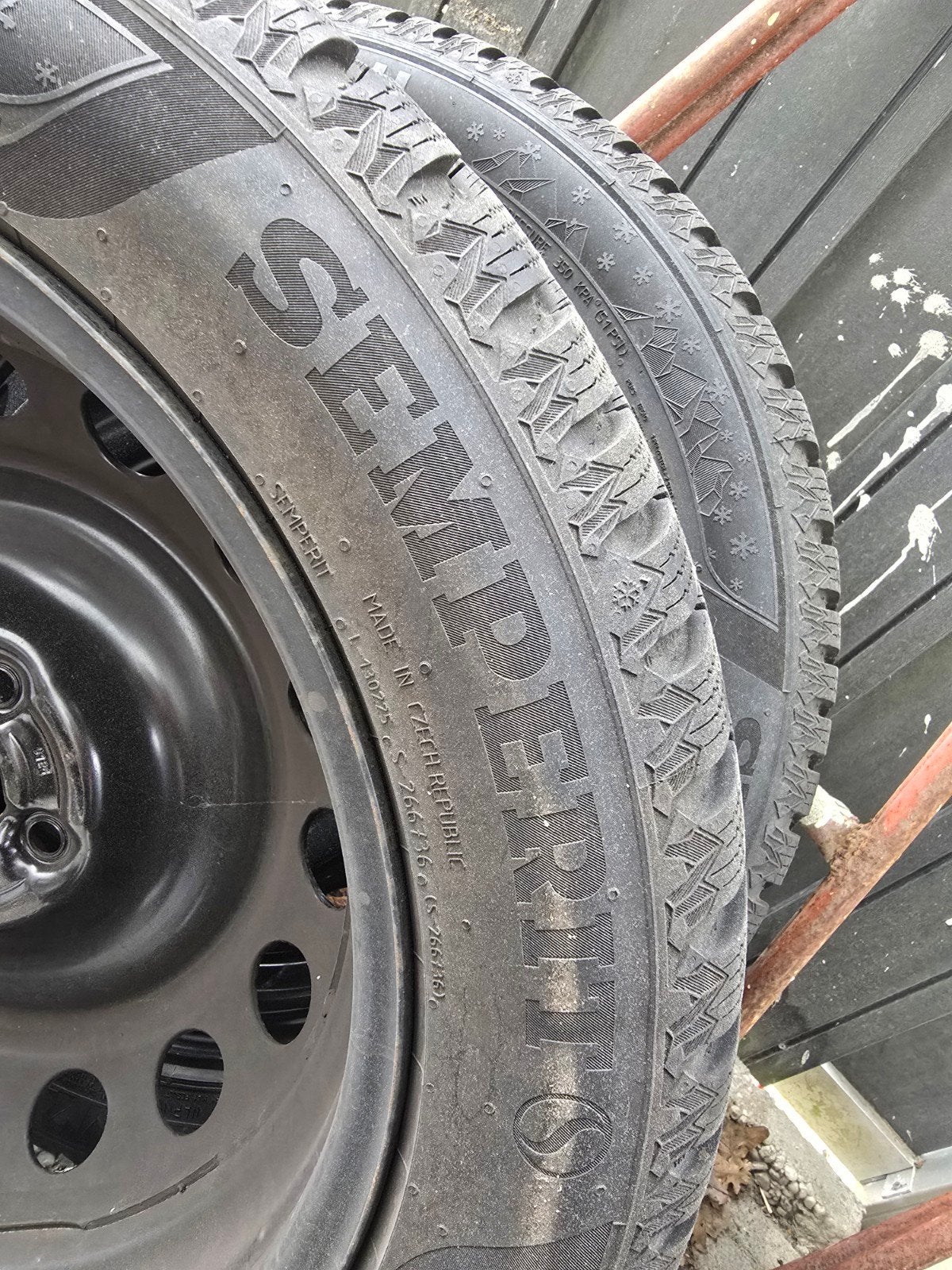 Semperit winterbanden 175/65 R17 op stalen velgen, Auto-onderdelen, Banden en Velgen, Ophalen, 175 mm, 17 inch, Winterbanden