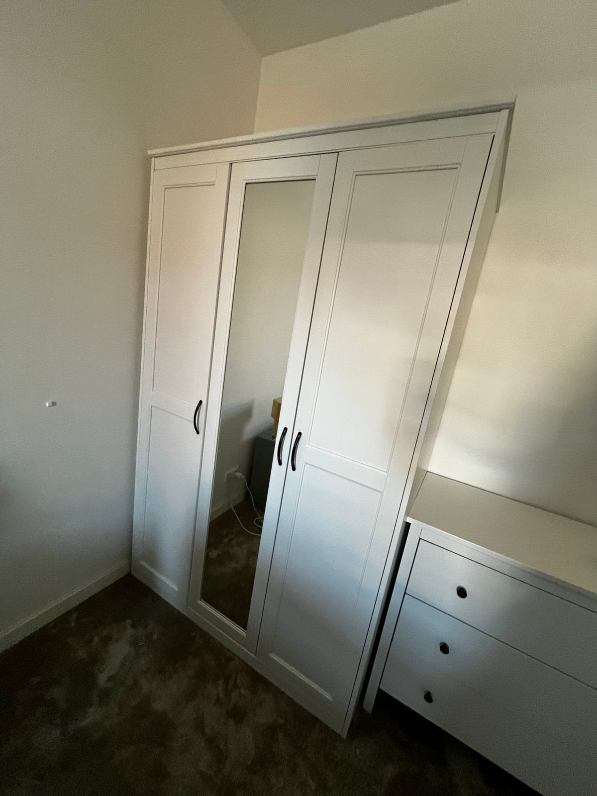 Kledingkast IKEA SONGESAND, Ophalen, Met deur(en), Gebruikt, 100 tot 150 cm