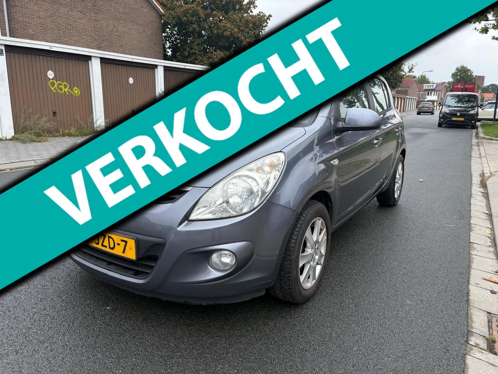 Hyundai I20 1.4i DynamicVersion APK TOT 09-2027, Voorwielaandrijving, 4 cilinders, 1396 cc, Bedrijf