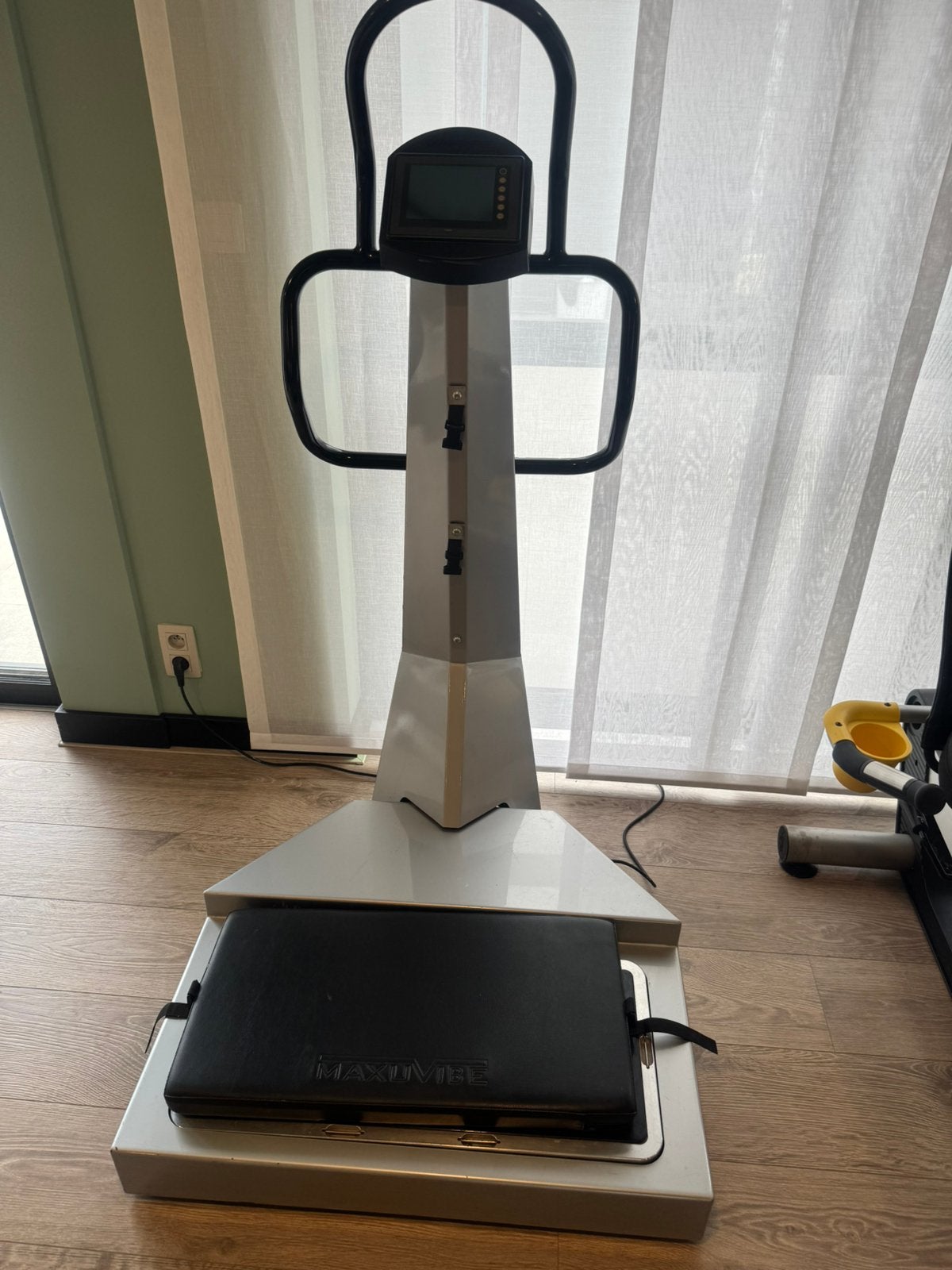 Maxu vibe , powerplate, Sport en Fitness, Ophalen of Verzenden, Zo goed als nieuw, Aluminium, Trilplaat