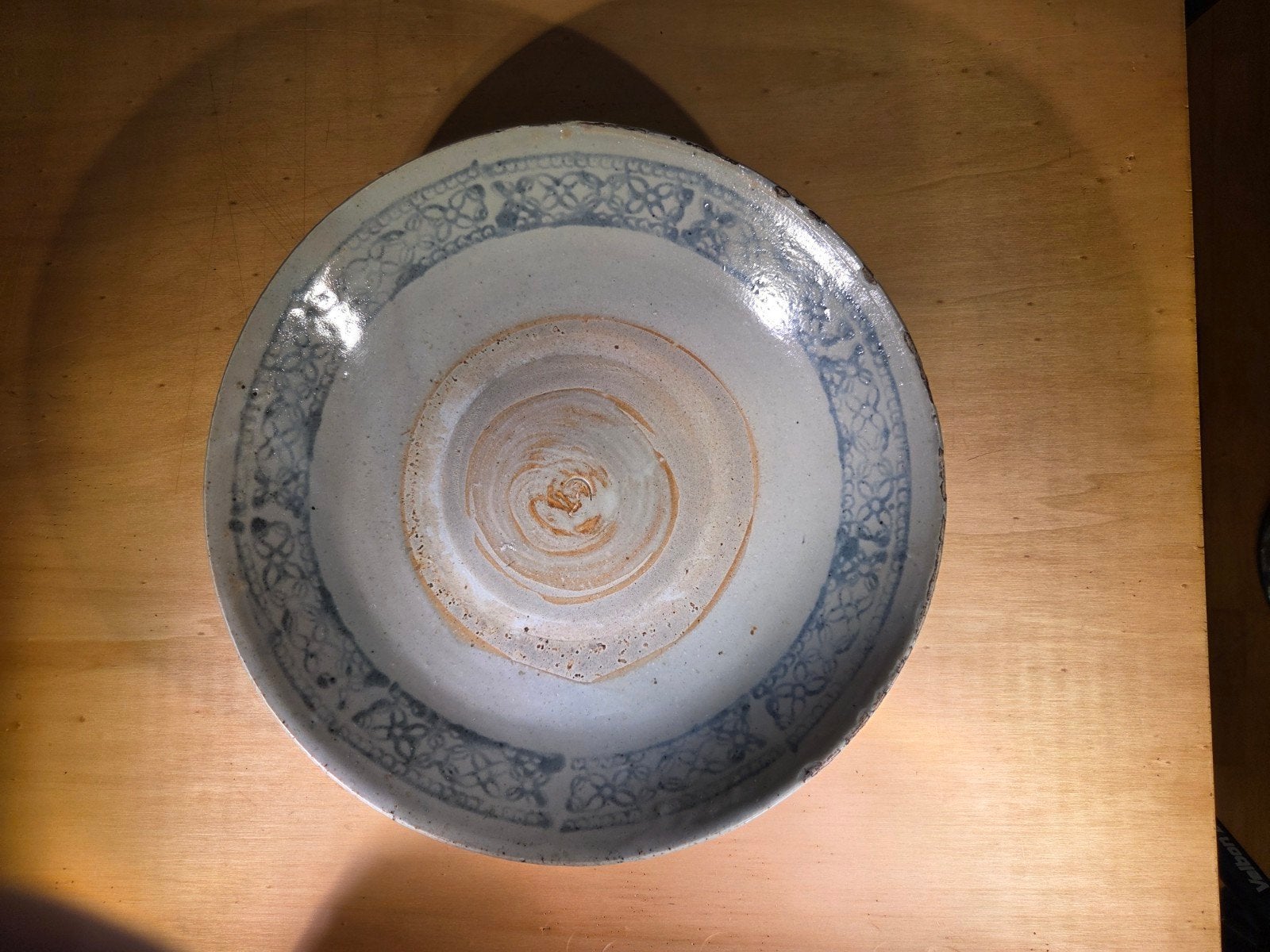 AD19 Antieke Chinese Swatow kom met blauw-wit decoratie, Ophalen