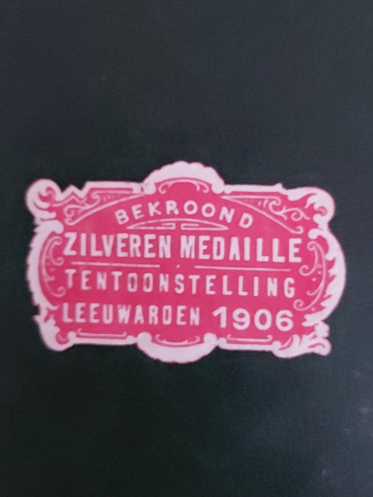 Sluitzegel Zilveren Medaille Tentoonstelling 1906 Leeuwarden, Verzamelen, Merken en Reclamevoorwerpen, Ophalen of Verzenden, Gebruikt