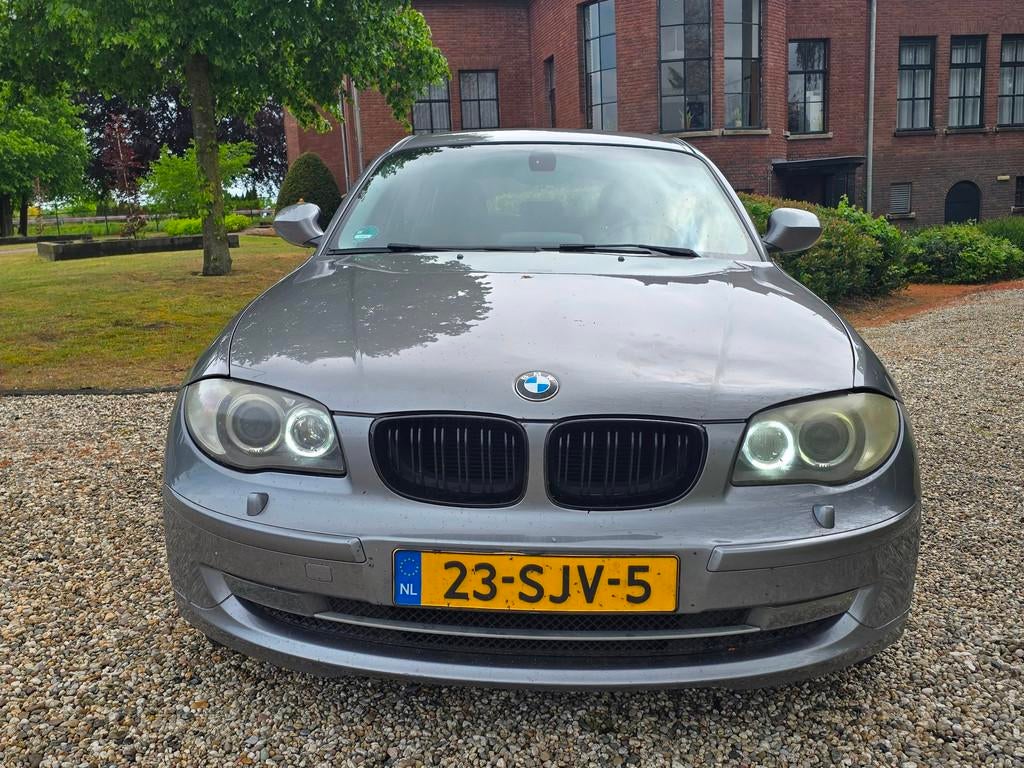 BMW 1-serie 118i EffDyn. (export storing), Auto's, BMW, 1-Serie, Euro 5, Achterwielaandrijving, Automatische klimaatregeling