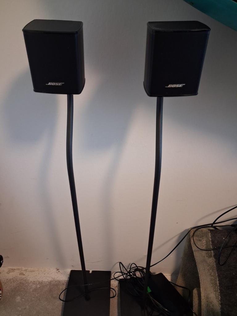 Bose Virtually Invisible 300 speakers met standaarden, Audio, Tv en Foto, Luidsprekers, Zo goed als nieuw, Front, Rear of Stereo speakers